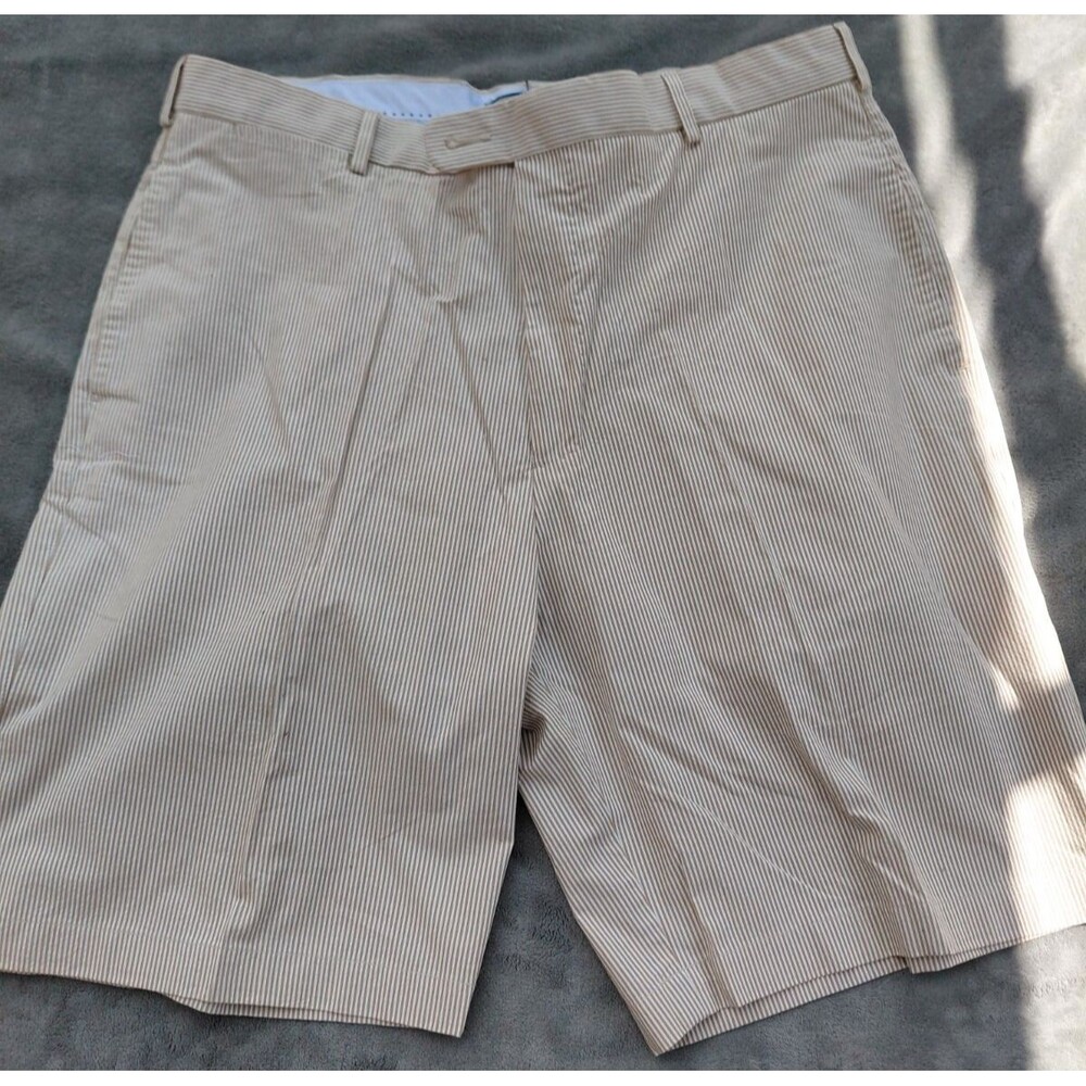 Peter Millar Chino Shorts Mens Size 36 Gray White Striped Flat Front Easy Care